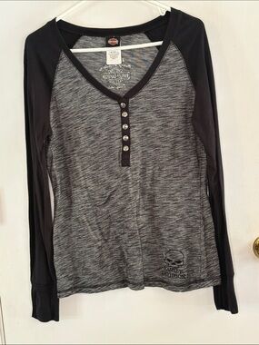 Harley Davidson Heather grey black long sleeve top HD skull snaps Size Large